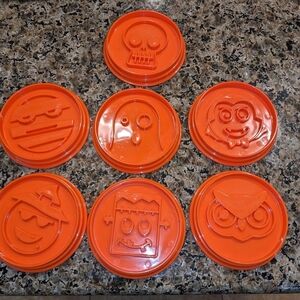 Pampered chef Halloween cookie cutters kids discontinued set of 7